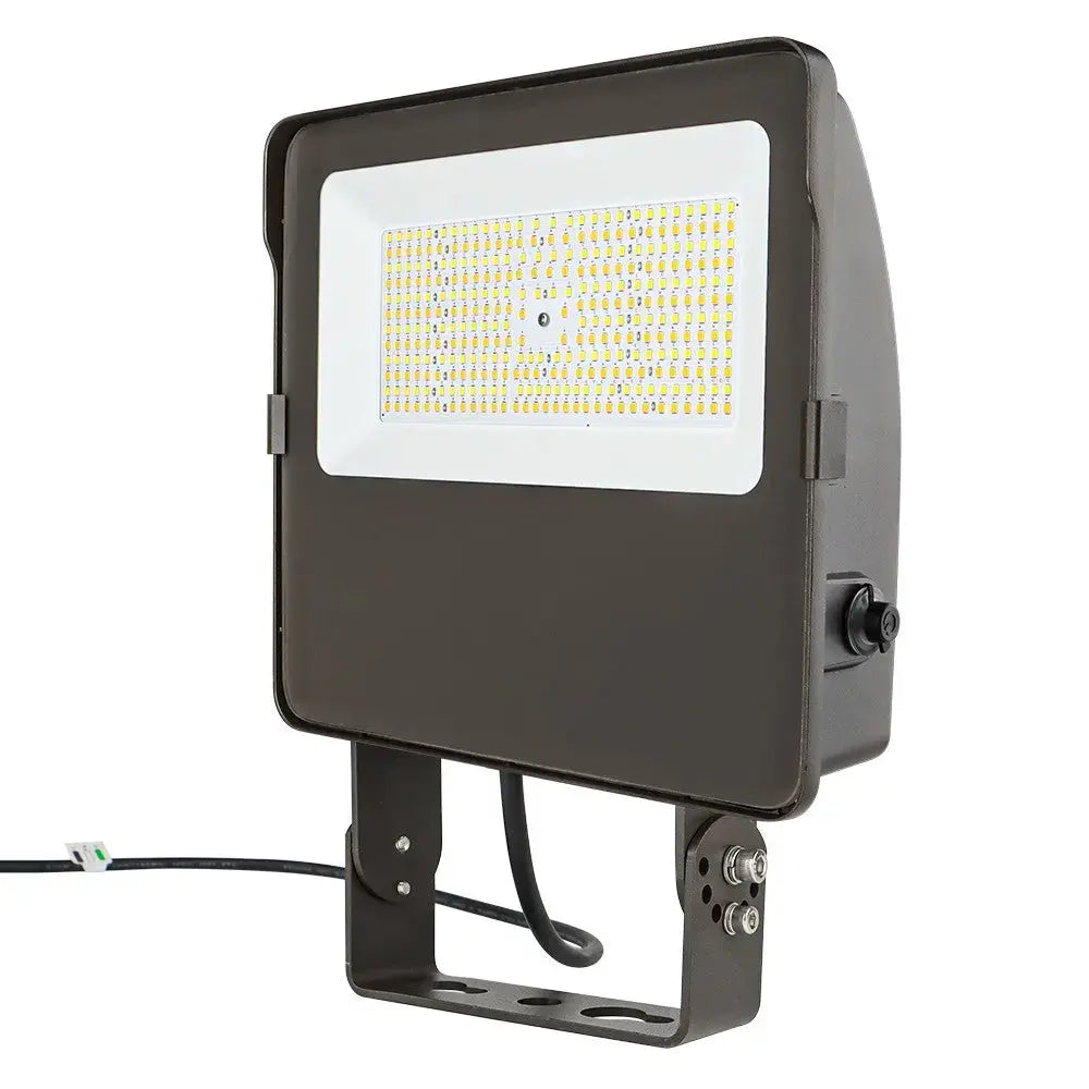 LED Flood Light - 155W/125W/90W - Up to 23,500 lumens - 5000K/4000K/3000K - 120-277V - 400W Equal